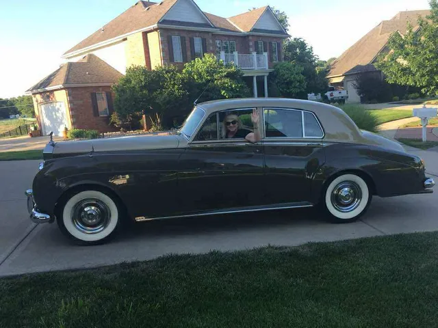 Classic sports car detailing
